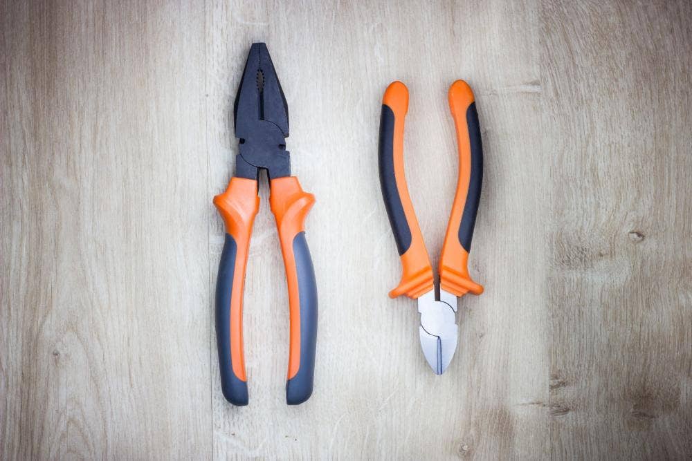 Pliers